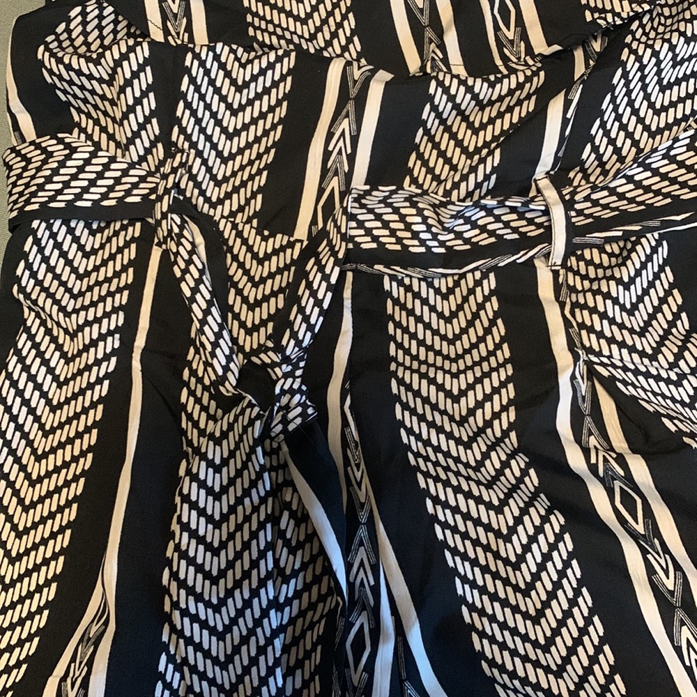 Perfect summer Jumpsuit - Picture 4 of 5